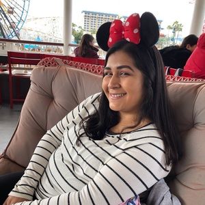 Meet your Posher, Elizabeth